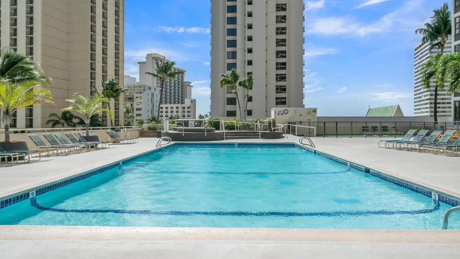 Excellent Diamond Head View Condo - Remodeled! Honolulu