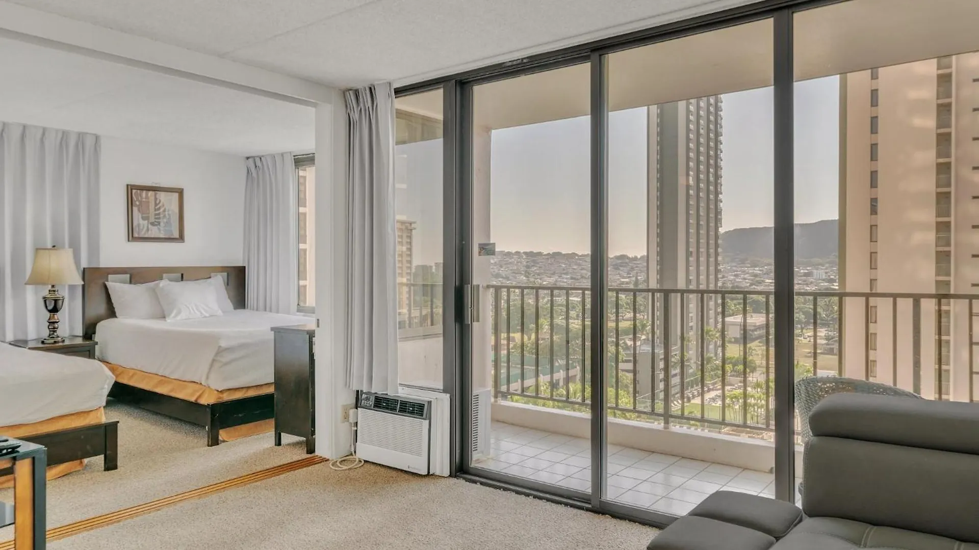 Excellent Diamond Head View Condo - Remodeled! Honolulu United States