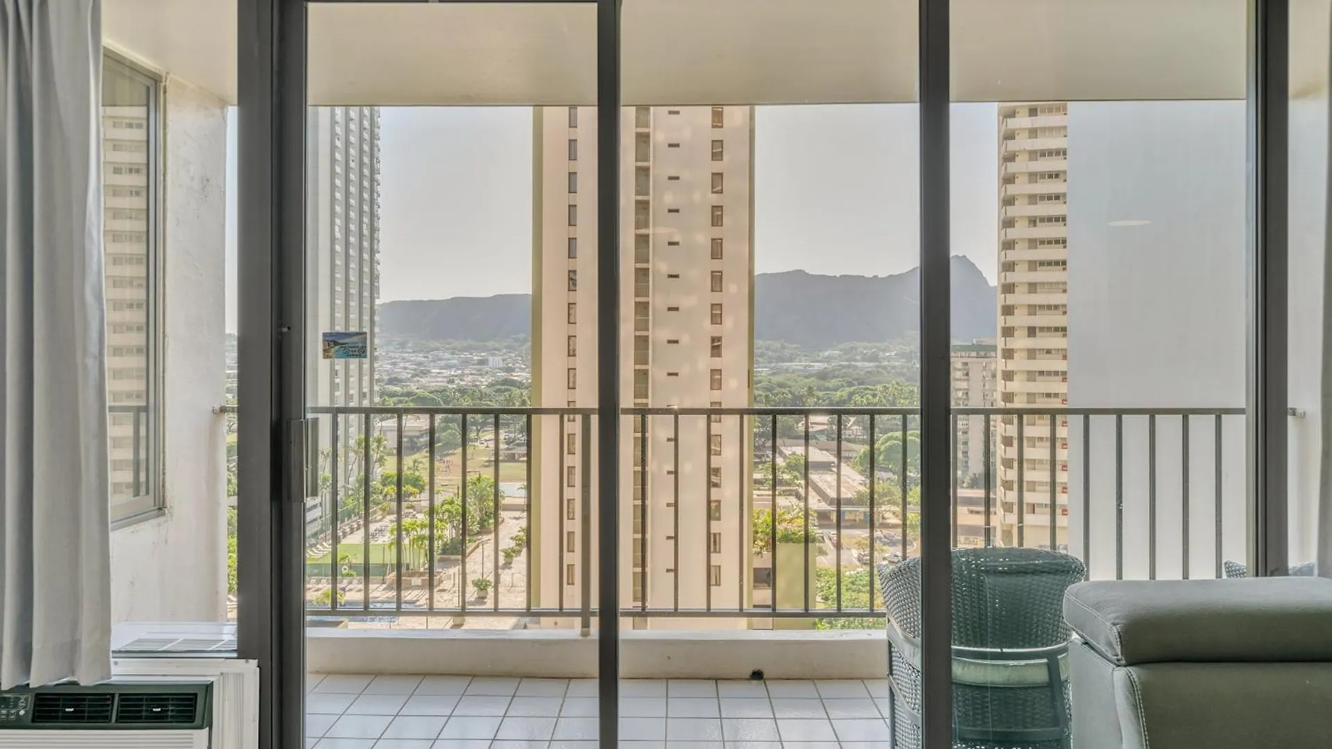 Apartment Excellent Diamond Head View Condo - Remodeled! Honolulu United States