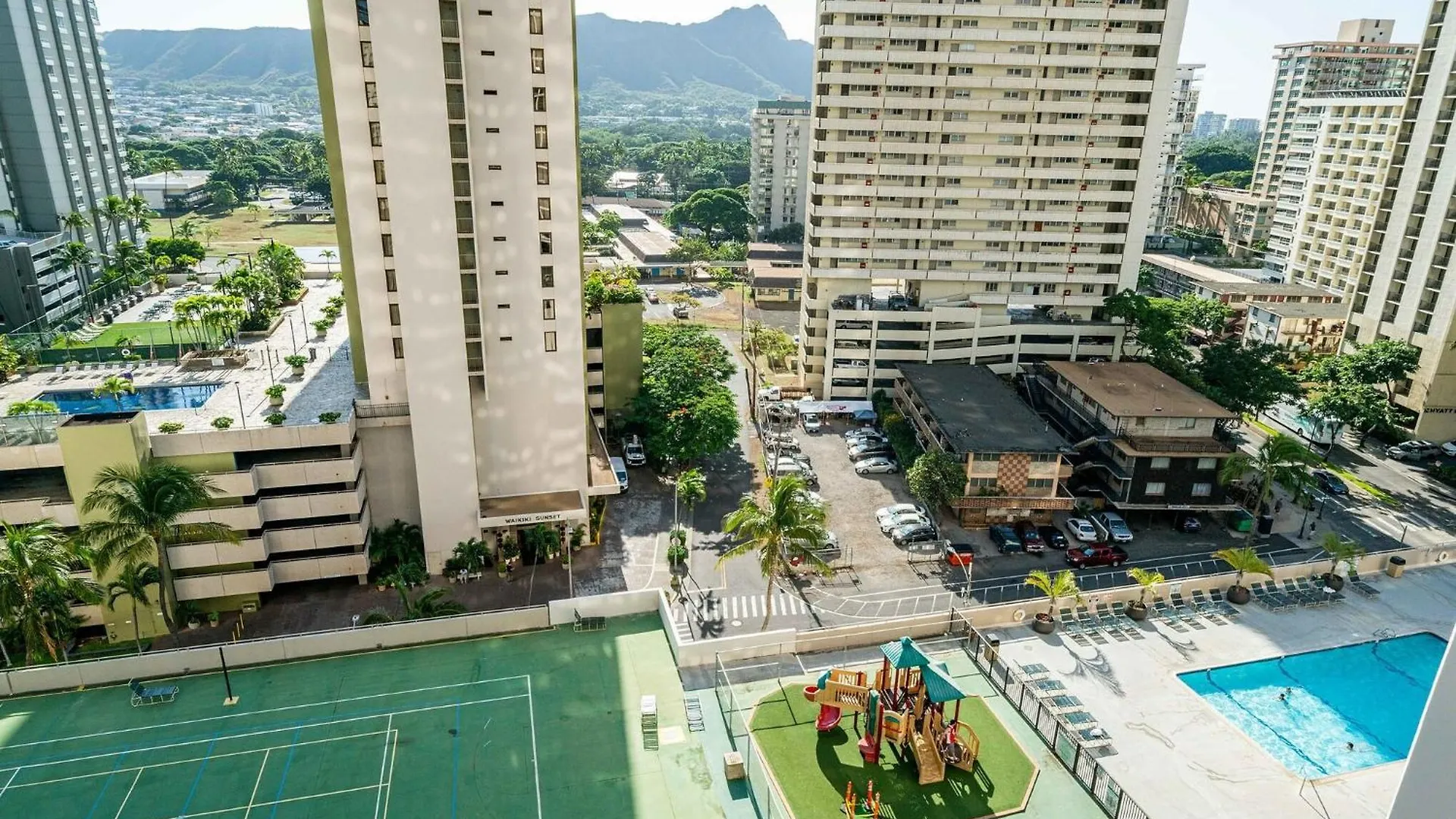 Excellent Diamond Head View Condo - Remodeled! Honolulu United States