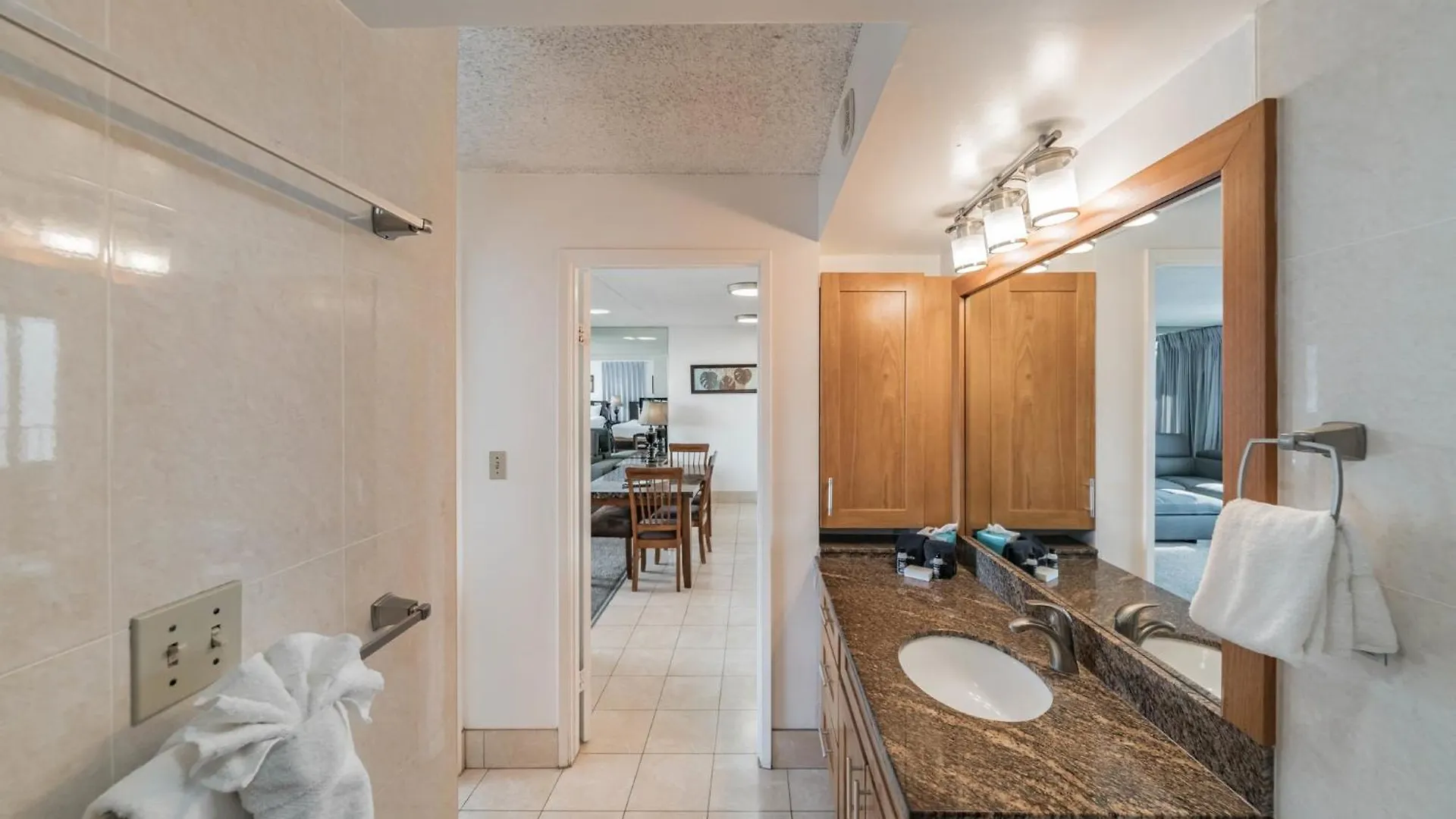 Apartment Excellent Diamond Head View Condo - Remodeled! Honolulu United States